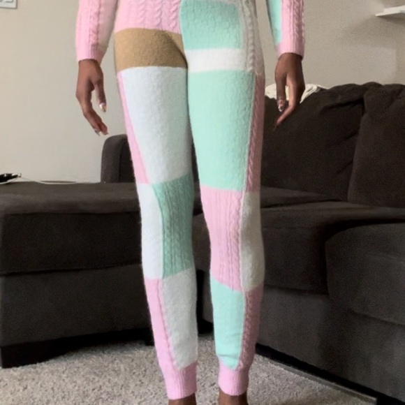 2-piece Sweater Set - Picture 2 of 4